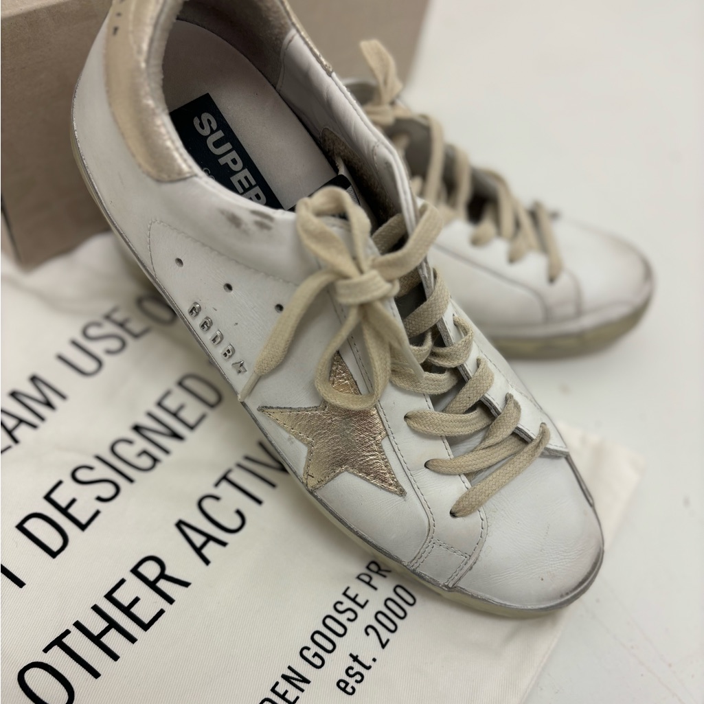 Golden Goose Deluxe Brand Superstar Sneaker  41